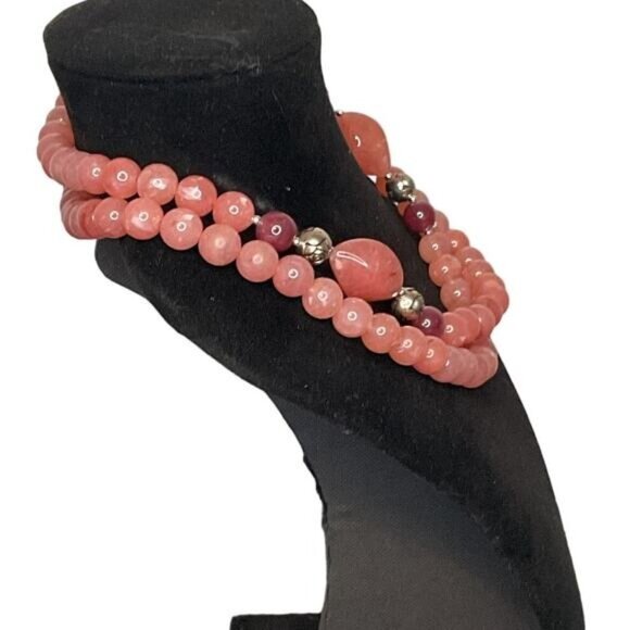 Vintage Pink Beaded Necklace With Silver Accents - Picture 3 of 4